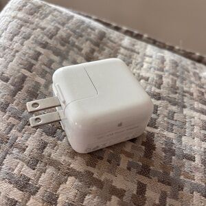 Apple USB Power Adapter 10W White Charging Block Used
